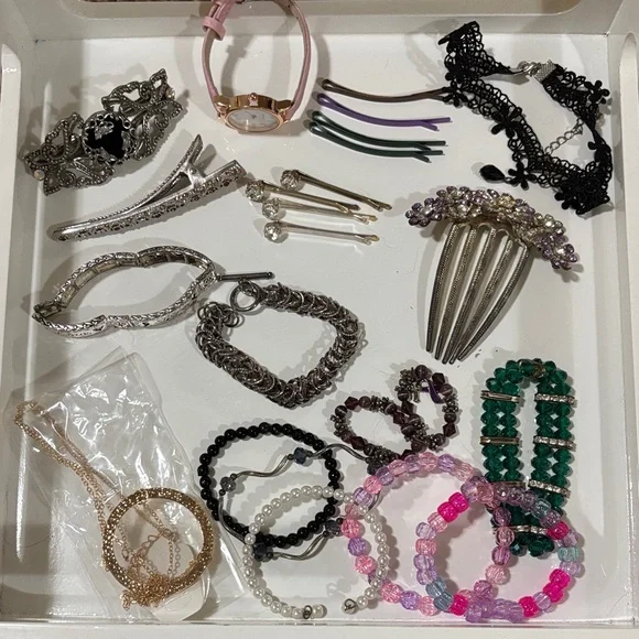 Accessories Bundle. - Picture 1 of 6